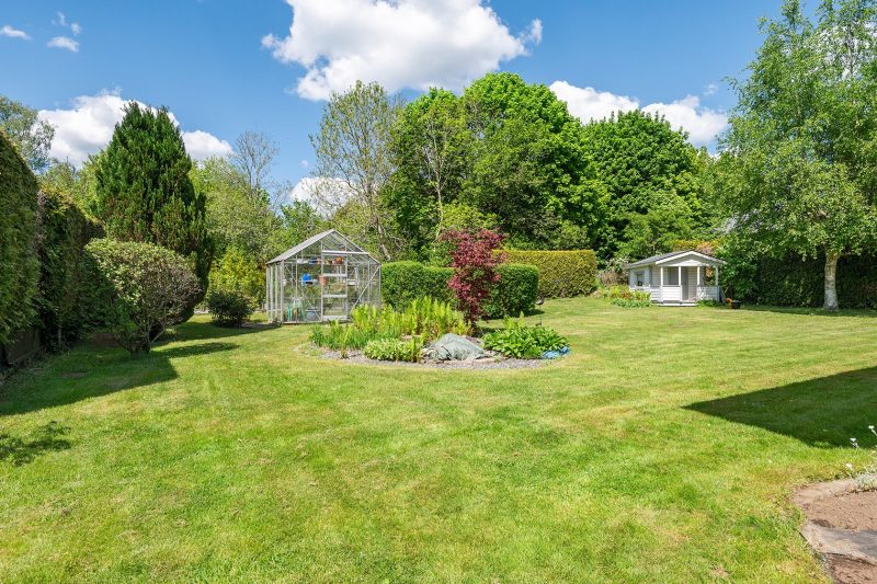 Prop id: 060 – House Sweden