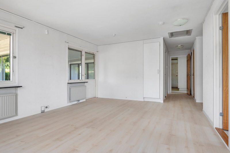 Prop id: 060 – House Sweden