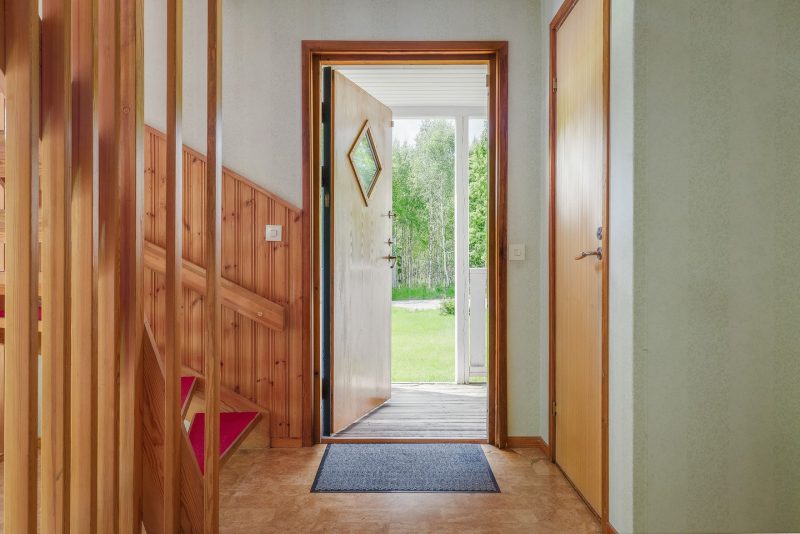 Prop id: 063 – House Sweden